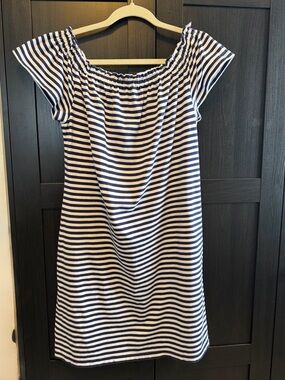 Vineyard Vines dress